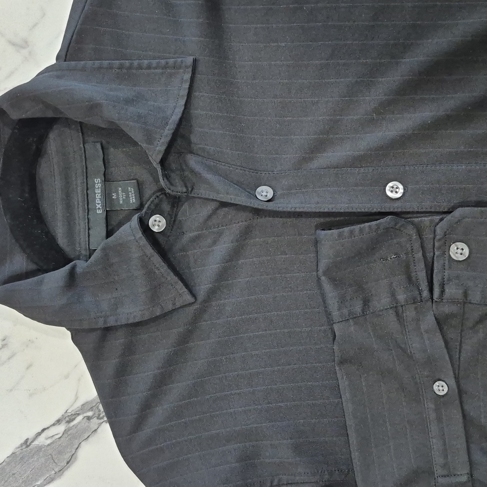 Express Knit Long Sleeve Button Up Polyester Shirt, Black Stripes, Mens Medium